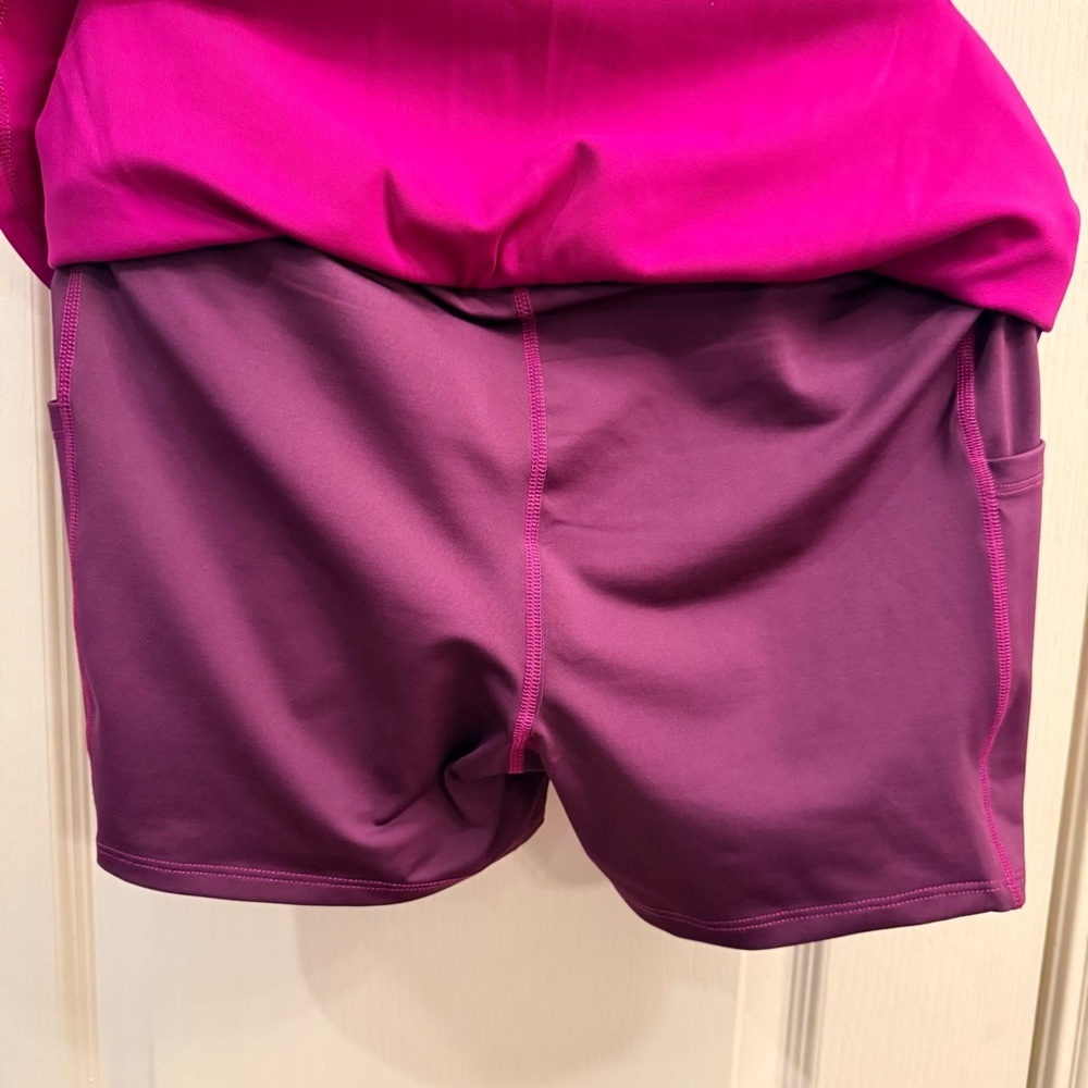 Athleta Fairway Golf Skort. Women size medium - Picture 6 of 6